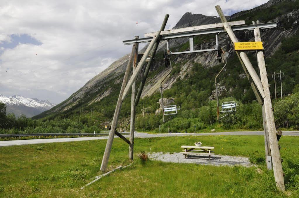 Svartisen Apartments Glomfjord Exterior foto